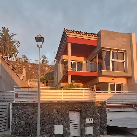 Villa Atlantic Blue - Piscina Privada Climatizada Y Vistas Al Mar Santa Ursula (Tenerife)